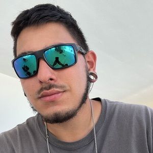 Meet your Posher, Ryan